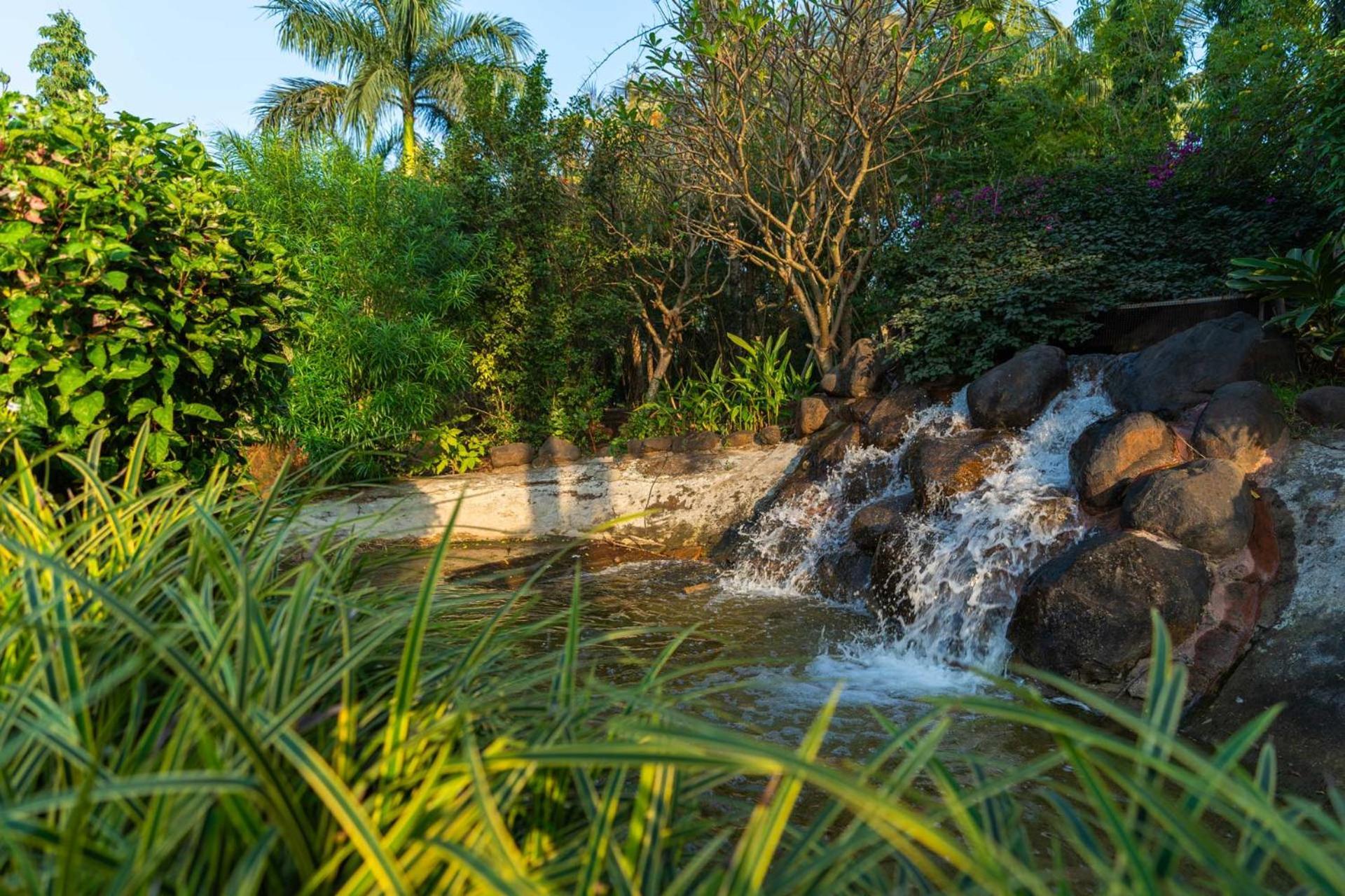 Stayvista At Moksh Villa - Bbq & Jacuzzi Alibaug Exterior foto